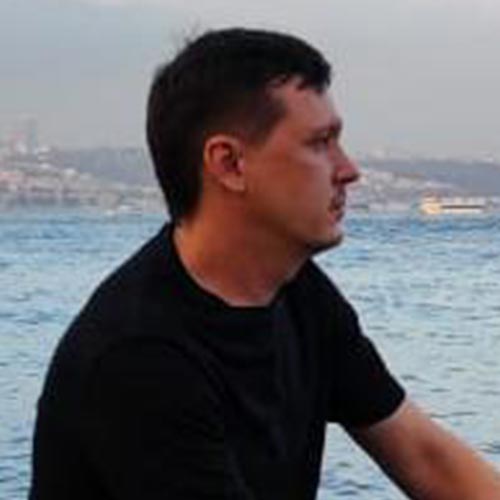 Антон Астапенко