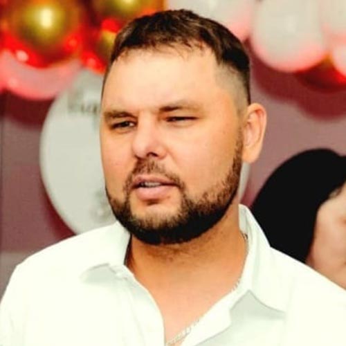Роман Иванов